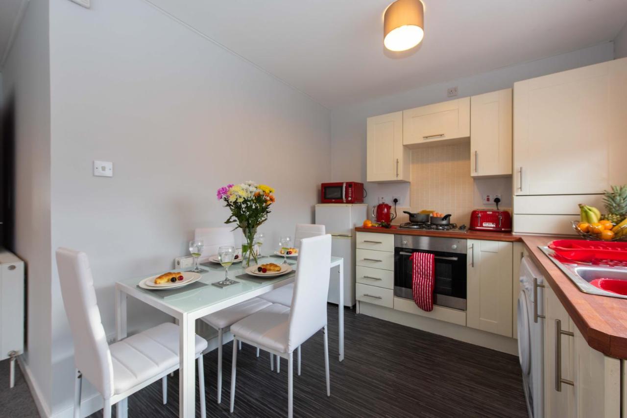 Premier - Wishaw En-Suite Apartment Luaran gambar