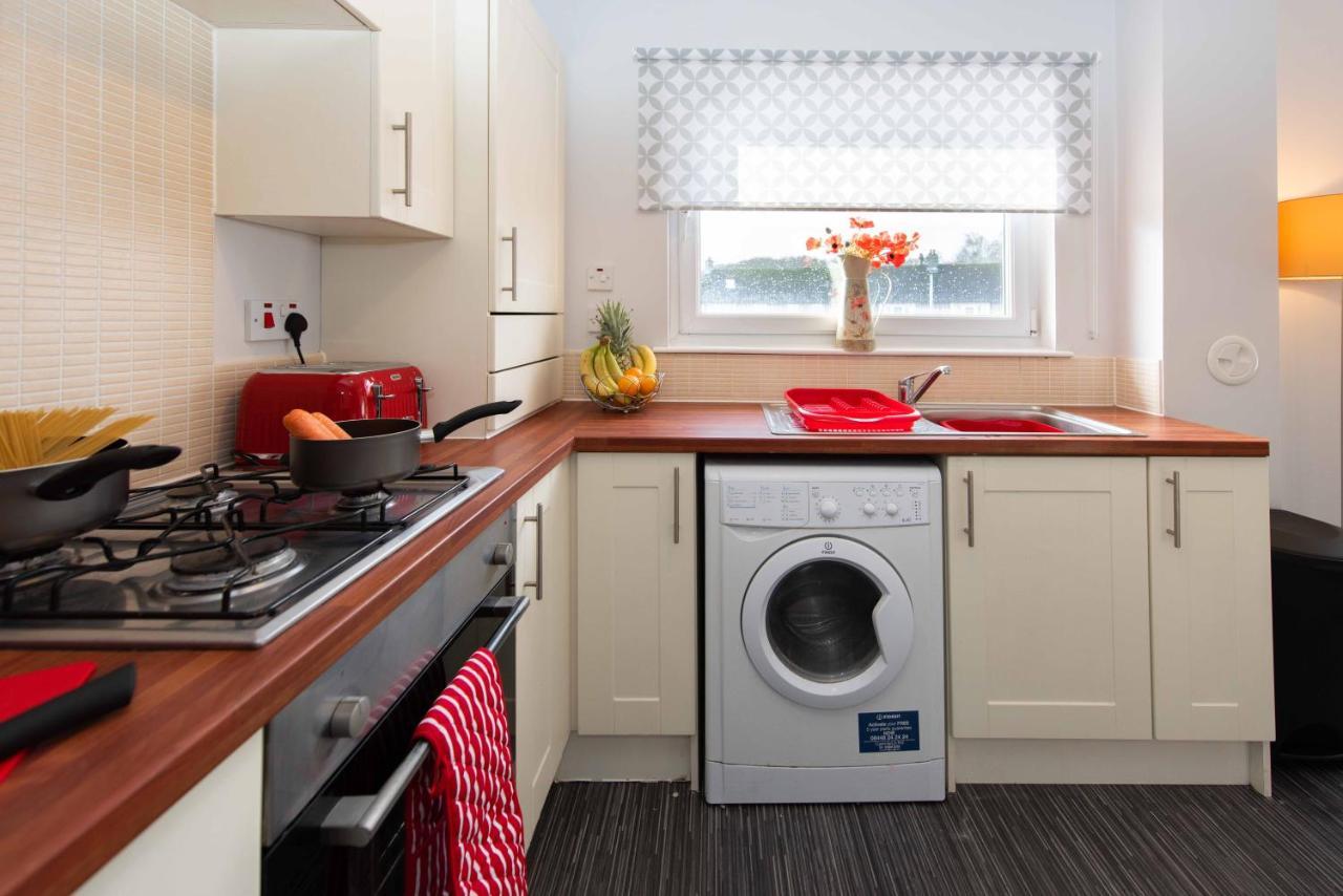 Premier - Wishaw En-Suite Apartment Luaran gambar
